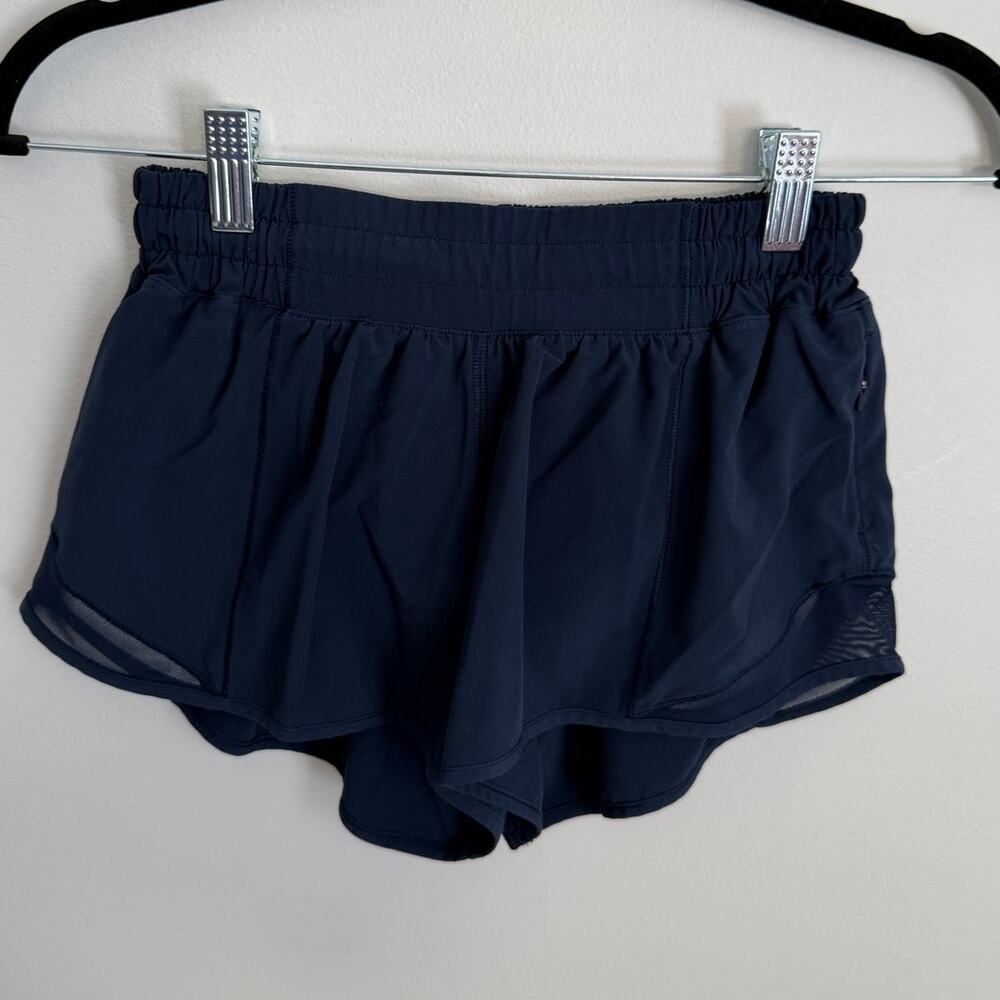 Lululemon Hotty Hot Short II Navy 2.5" size 4